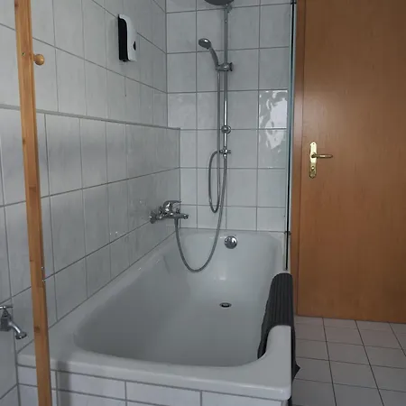 Neu - Familienfreundlich - Fuer Bis Zu 6 Personen *