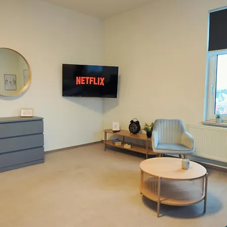 Neu - Familienfreundlich - Fuer Bis Zu 6 Personen *