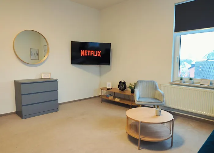 Neu - Familienfreundlich - Fuer Bis Zu 6 Personen *